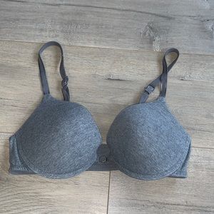 La Vie en Rose Front Closure Bra 34B